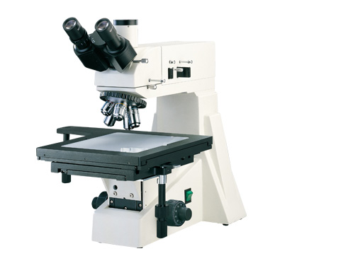 Large platform upright metallographic microscope